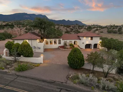 20 Canon Del Agua, Placitas, NM 87043