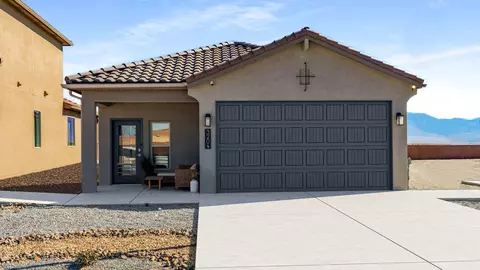 1436 Calle Breve St NW, Los Lunas, NM 87031