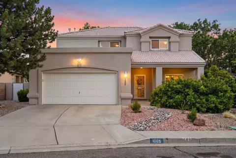1005 Chiricahua St SE, Albuquerque, NM 87123