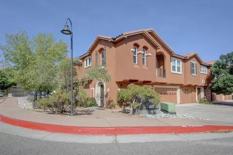 601 Menaul Blvd NE UNIT 2201, Albuquerque, NM 87107