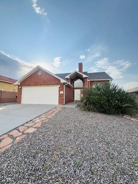 8305 Fairmont Dr NW, Albuquerque, NM 87120