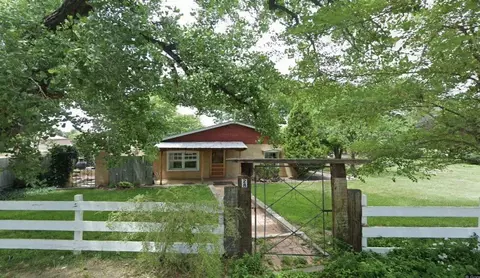 28 Fermin Chavez Rd, Belen, NM 87002