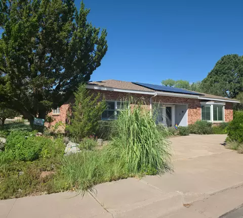 4138 Coe Dr NE, Albuquerque, NM 87110