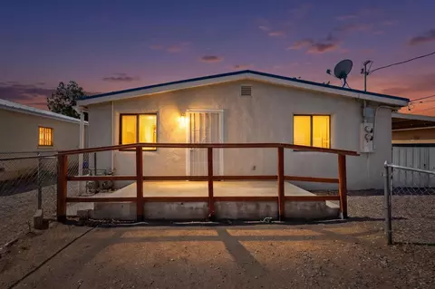 1646 Ferris Ave SW, Albuquerque, NM 87105