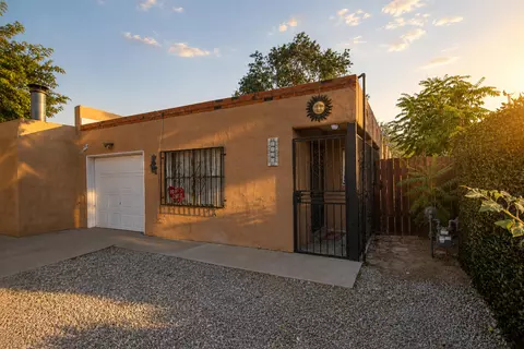 6035 Staubach Ave NW, Albuquerque, NM 87120