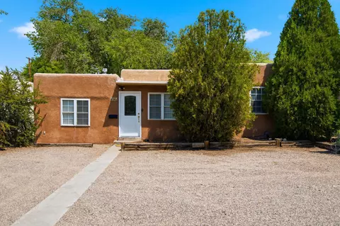 414 Carlisle Blvd SE, Albuquerque, NM 87106