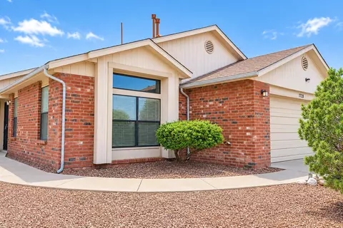 7728 San Augustine St NW, Albuquerque, NM 87120