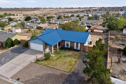 4610 Sapphire Dr NE, Rio Rancho, NM 87124