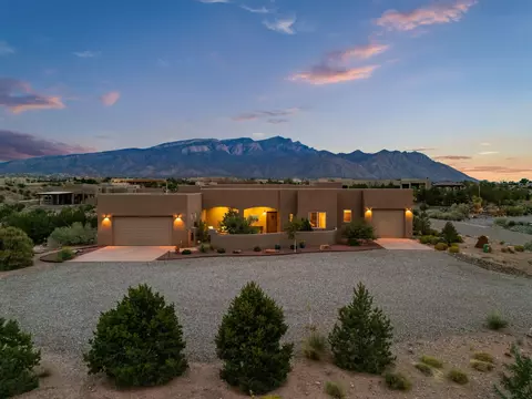22 Mimbres Ct, Placitas, NM 87043