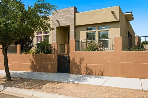 5417 E Village Rd NE, Rio Rancho, NM 87144