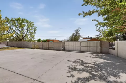2401 Broadway Blvd NE, Albuquerque, NM 87102
