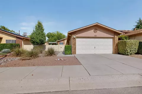 316 Palmer Park Dr NE, Albuquerque, NM 87123