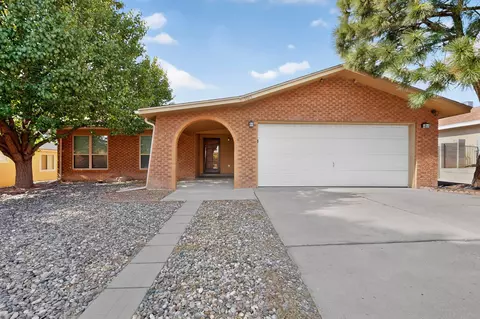 9015 Freedom Way NE, Albuquerque, NM 87109