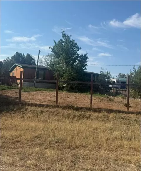 182 County Road A102, Edgewood, NM 87015