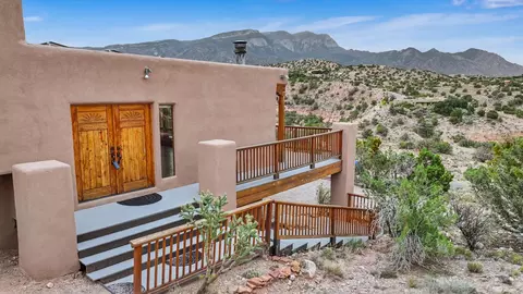 2 Cueva Canyon Rd, Placitas, NM 87043