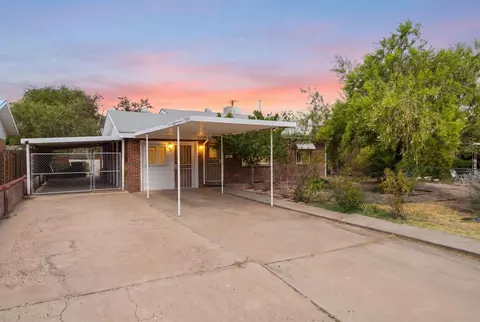 935 Manzano St NE, Albuquerque, NM 87110