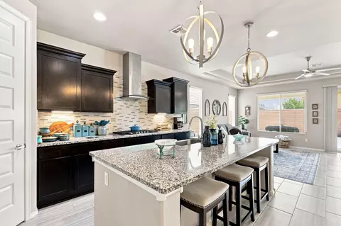 6329 Kestrel Dr NE, Rio Rancho, NM 87144