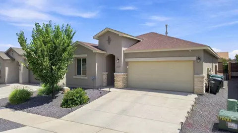 6329 Kestrel Dr NE, Rio Rancho, NM 87144