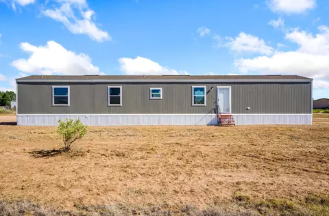 4 Missouri Ct, Moriarty, NM 87035
