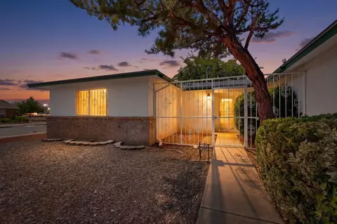 7201 Santa Fe Trl NW, Albuquerque, NM 87120