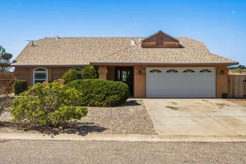 6082 Cottontail Rd NE, Rio Rancho, NM 87144