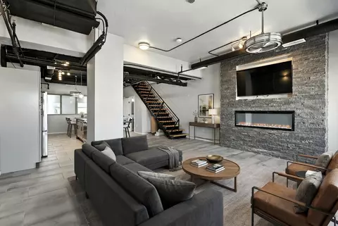 219 Central Ave NW #306, Albuquerque, NM 87102