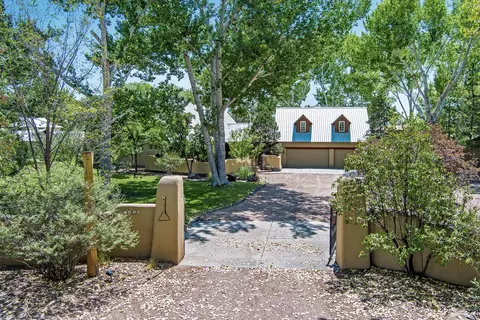 398 Price Ln, Corrales, NM 87048