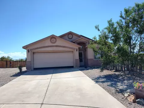 26 Avenida Sereno Pl, Los Lunas, NM 87031