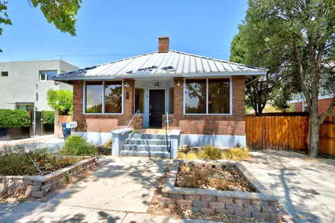 907 Silver Ave SW, Albuquerque, NM 87102