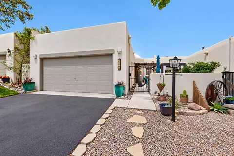 3315 Esplanade Cir SE, Rio Rancho, NM 87124