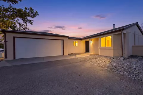 1801 Jeffrey Rd NE, Rio Rancho, NM 87144