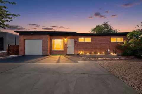 1108 Dorothy St NE, Albuquerque, NM 87112