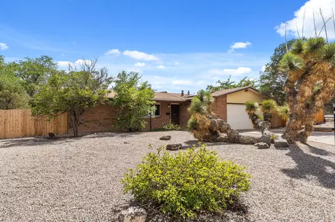 4700 Sombrerete Rd SE, Rio Rancho, NM 87124