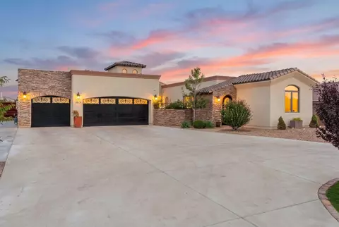1613 21st Ave SE, Rio Rancho, NM 87124
