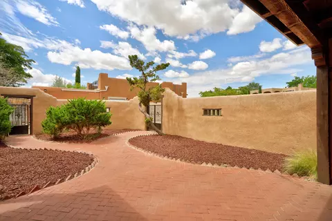 5320 Canada Vista Pl NW, Albuquerque, NM 87120