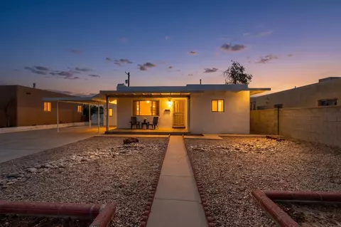1409 Princeton Dr SE, Albuquerque, NM 87106