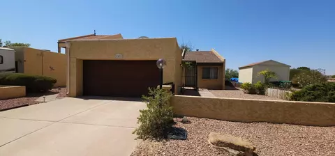 642 Lakeview Cir SE, Rio Rancho, NM 87124