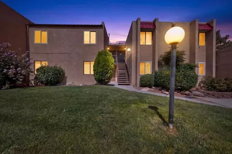 913 Country Club Dr SE #H, Rio Rancho, NM 87124