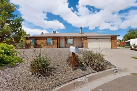 811 Orbit Ct SE, Rio Rancho, NM 87124
