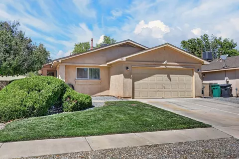 901 Perry Meadows Dr NE, Rio Rancho, NM 87144