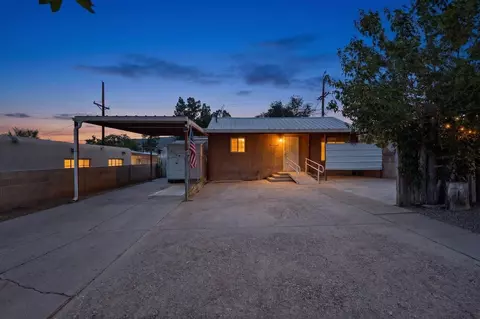 231 55th St NW, Albuquerque, NM 87105