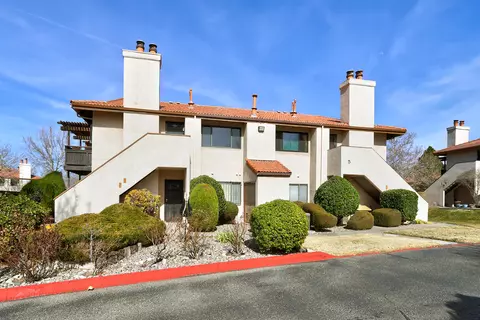 5945 Mckinney Dr NE, Albuquerque, NM 87109