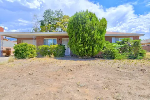 2608 General Chennault St NE, Albuquerque, NM 87112