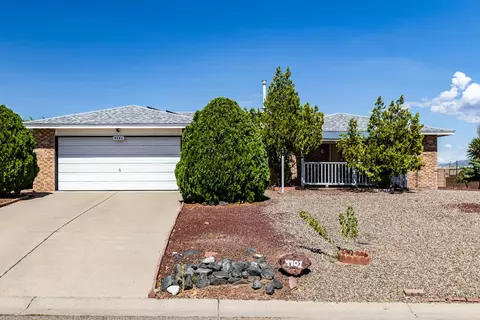 4701 Aqua Marine Dr NE, Rio Rancho, NM 87124