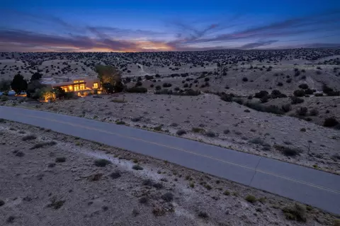 1 St Mesa, Placitas, NM 87043