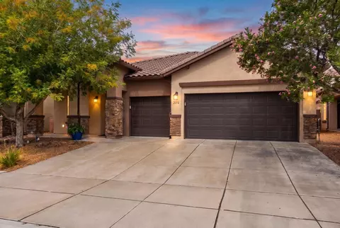 2016 Desert Orchid Dr SE, Albuquerque, NM 87123
