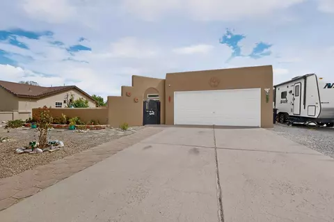 10 Milton Loop, Los Lunas, NM 87031