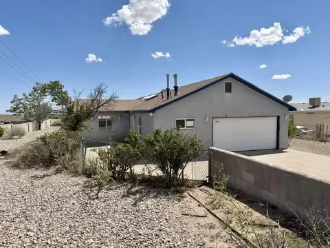 1205 5th St NW, Rio Rancho, NM 87144