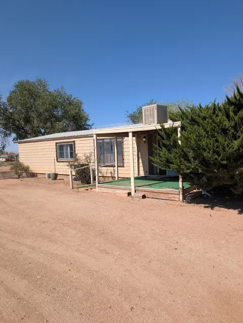 62 Primero Rd, Los Lunas, NM 87031