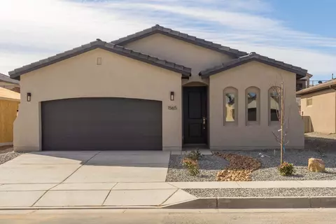 1565 Valle De Colores St NW, Los Lunas, NM 87031